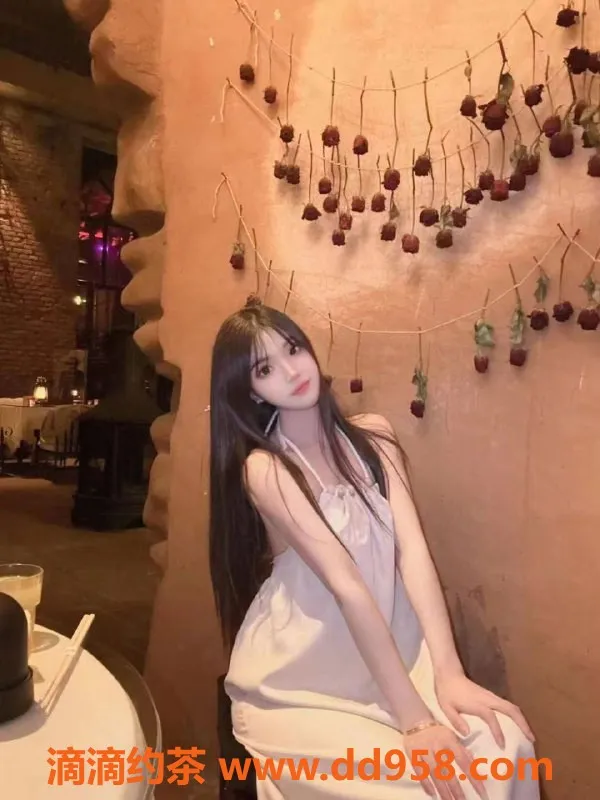 深圳楼凤-南山嫩妹雨涵，800元享受无限快乐