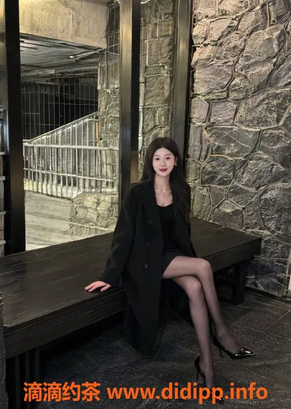 深圳楼凤-深圳南山区20岁思思，173cm，50kg，热情服务