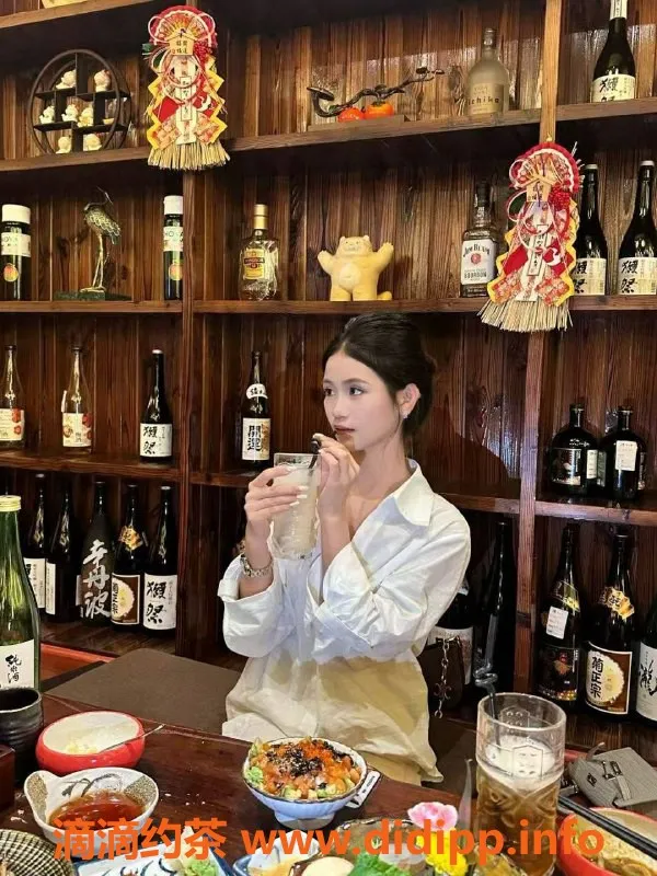 深圳楼凤资源信息,龙华月儿，800元舌吻与鸳鸯浴服务