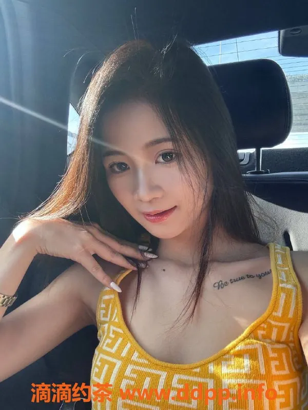 深圳楼凤-龙华月儿，800元舌吻与鸳鸯浴服务