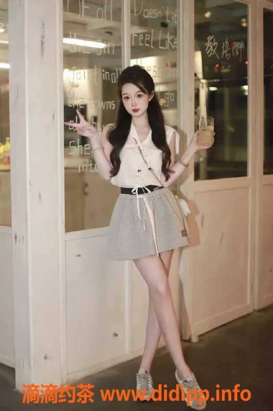 深圳楼凤资源信息,深圳宝安小西瓜，800元陪浴嫩妹服务