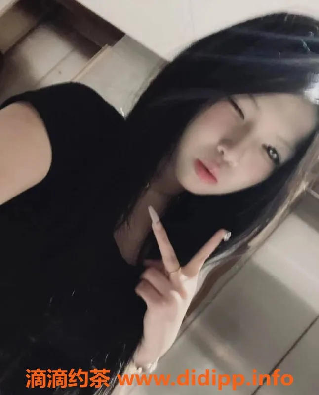 深圳楼凤资源信息,南山嫩妹泡芙，18岁164cm，舌吻服务