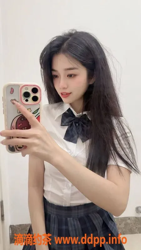 深圳楼凤-福田嫩妹婉妮，800P起，制服服务让你心动