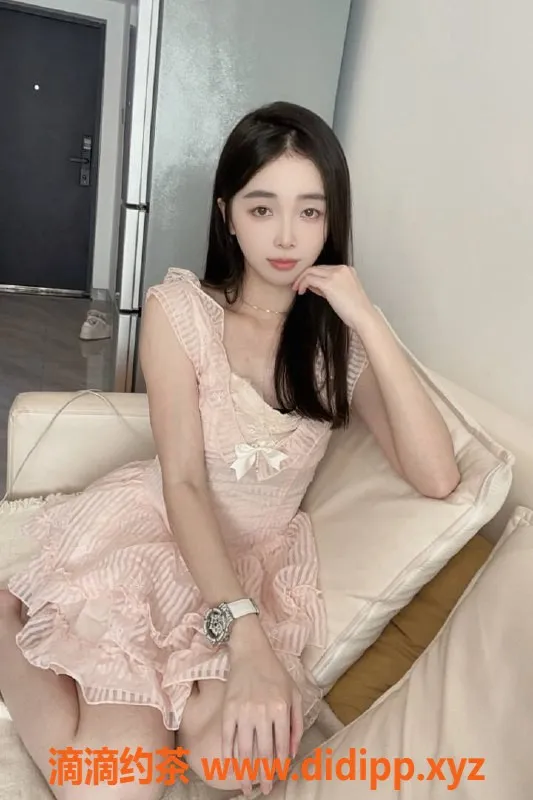 深圳楼凤-罗湖小米粒，20岁，36B，激情服务等你来体验