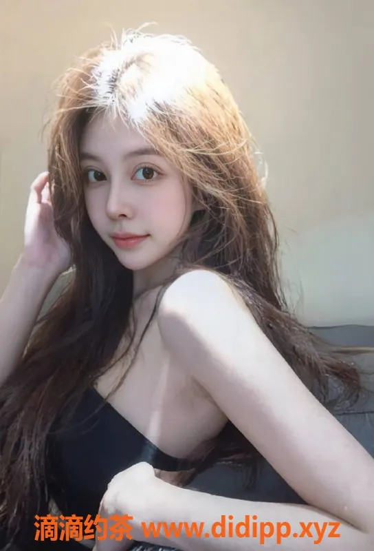 深圳楼凤-福田嫩妹叶子，1200p精彩服务等你来体验