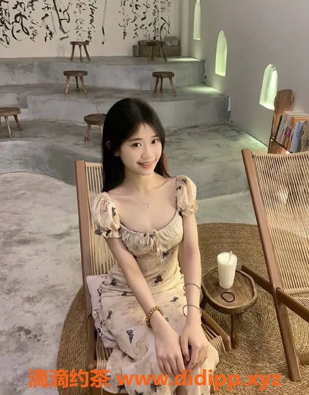 深圳楼凤-深圳光明区洋洋，25岁，身高156，陪浴服务仅需600起