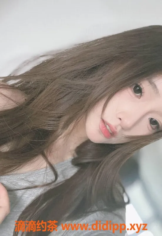 杭州楼凤-拱墅嫩妹依梦，11p/22pp可上门服务