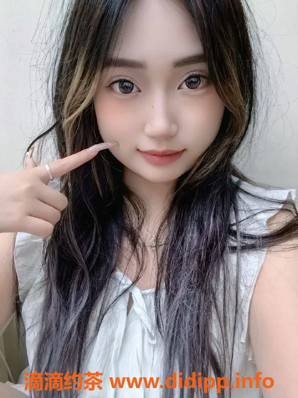 深圳楼凤-深圳福田嫩妹困困小宝，800元超值服务