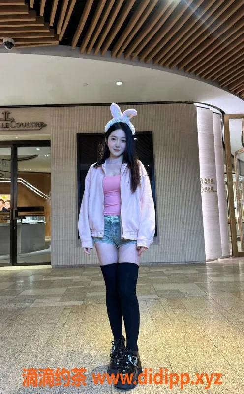 深圳楼凤-深圳龙华椰子，899元嫩妹服务体验