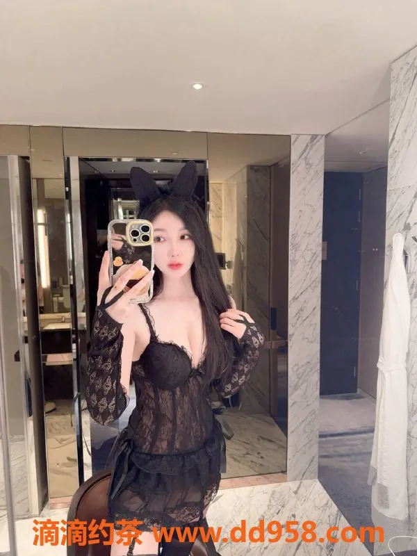 深圳楼凤-南山晓鹿鹿，24岁163cm，45kg，超值1300元