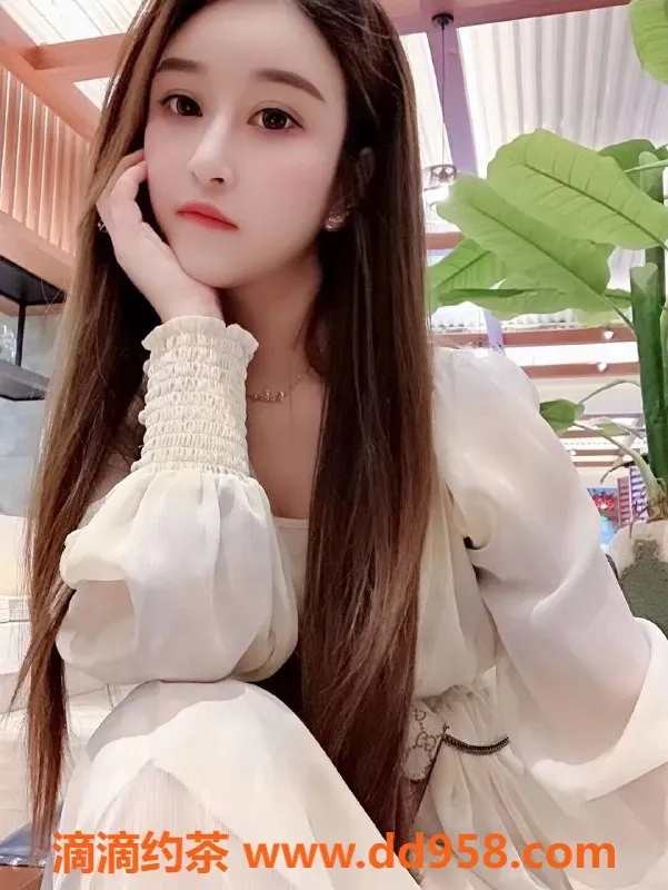 广州楼凤-广州天河则宜，800元享受舌吻与69服务