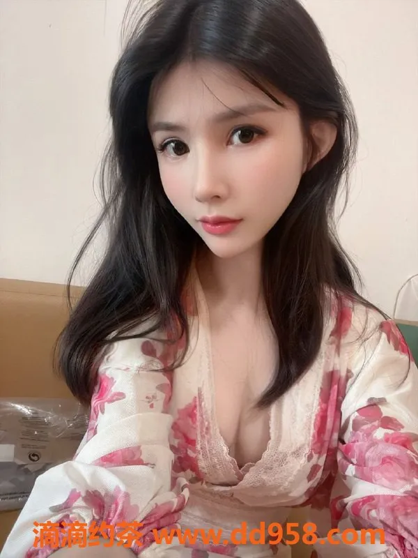 深圳楼凤资源信息,龙岗嫩妹小可，1300p互舔服务体验