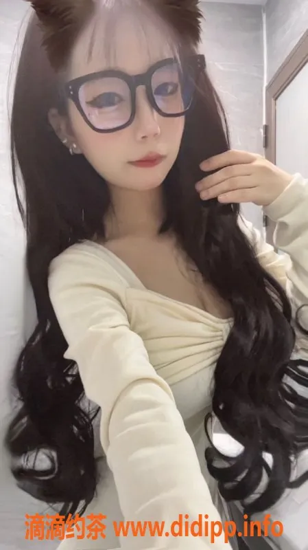 上海楼凤-南星泡泡，18岁嫩妹，160cm，36C，闵行800起