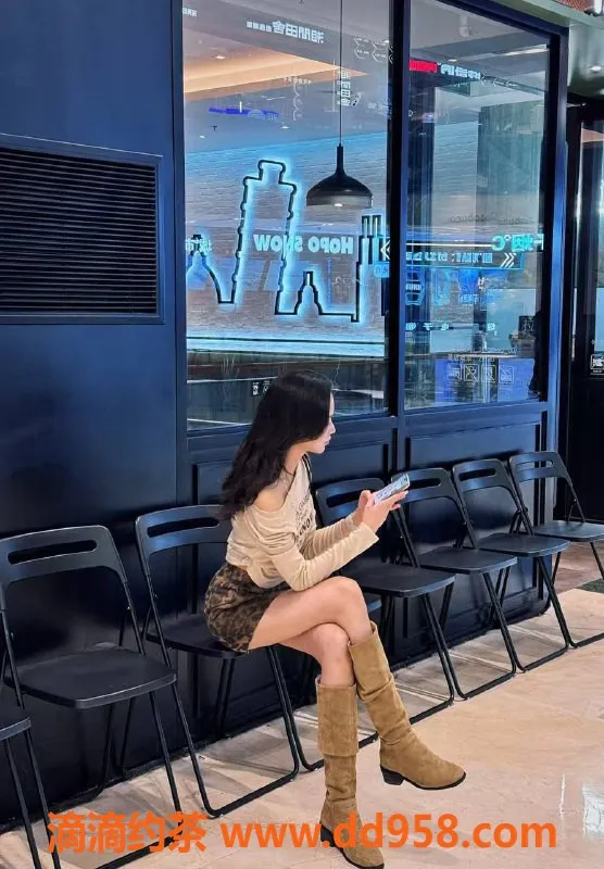 深圳楼凤-福田御姐夏楚楚，1000P超值体验！