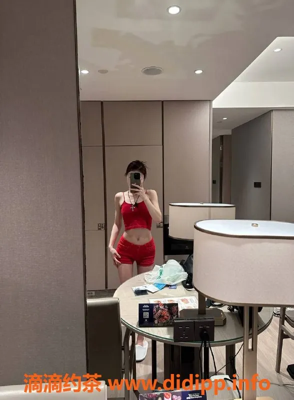 深圳楼凤-南山恬恬，1500元单独，2800元双人服务