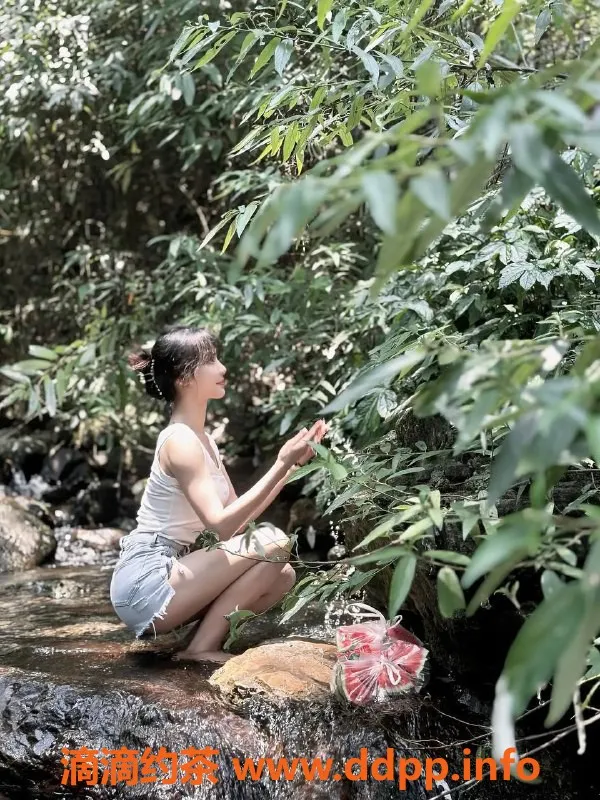 深圳楼凤资源信息,深圳南山秋子，1500元情趣制服诱惑服务