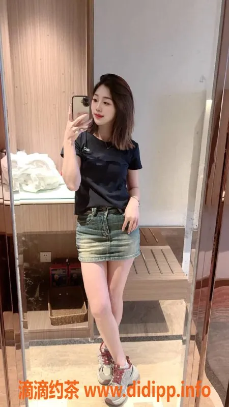 深圳楼凤-宝安美丽怡宝，21岁优质女友感服务