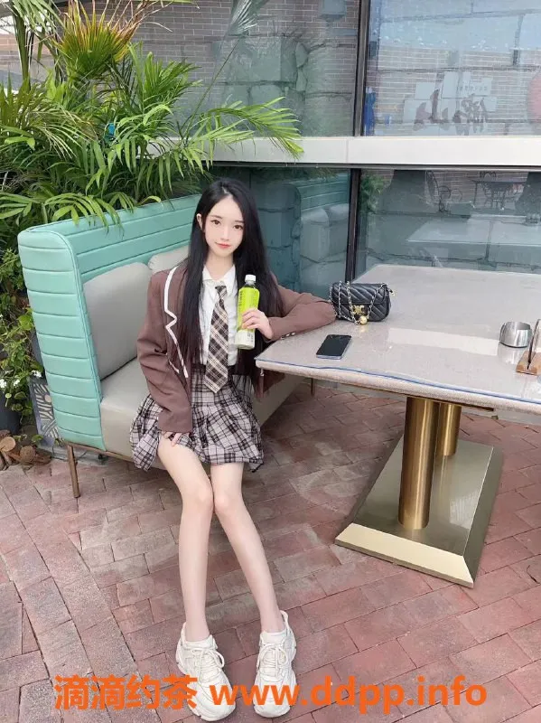 广州楼凤-广州荔湾嫩妹安琪拉，700元超值体验