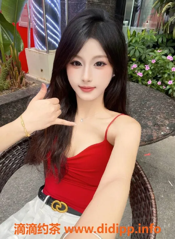 深圳楼凤-龙华小团团，163cm 45kg 舌吻六九只需1300元