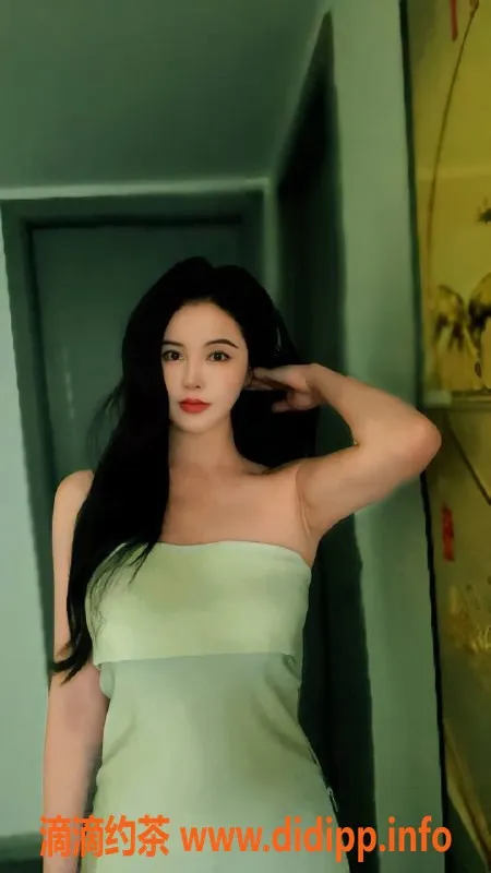 惠州楼凤-乔恩 大亚湾 168cm 104斤 27岁 制服丝袜服务