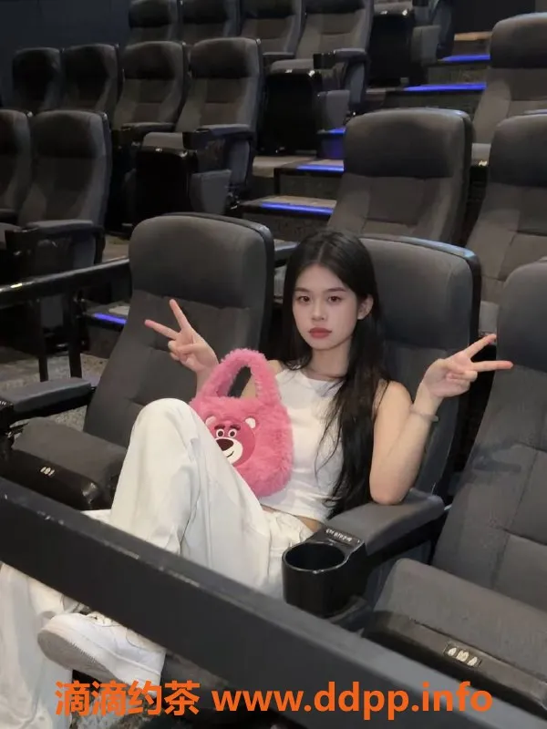 惠州楼凤资源信息,惠州学生妹小樱桃，课费600起