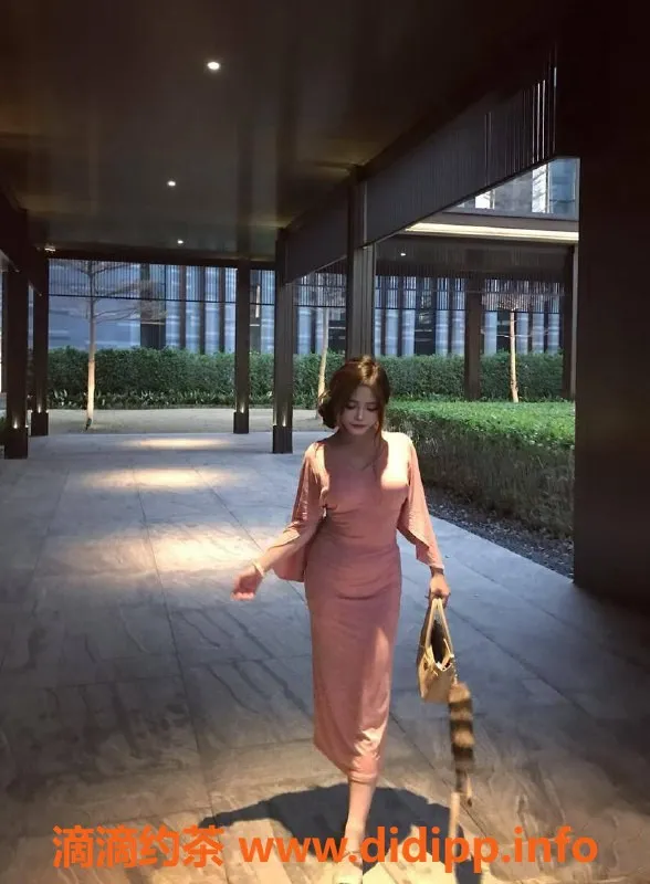 深圳楼凤-龙华嫩妹嘉怡，消费700起，视频验证✅