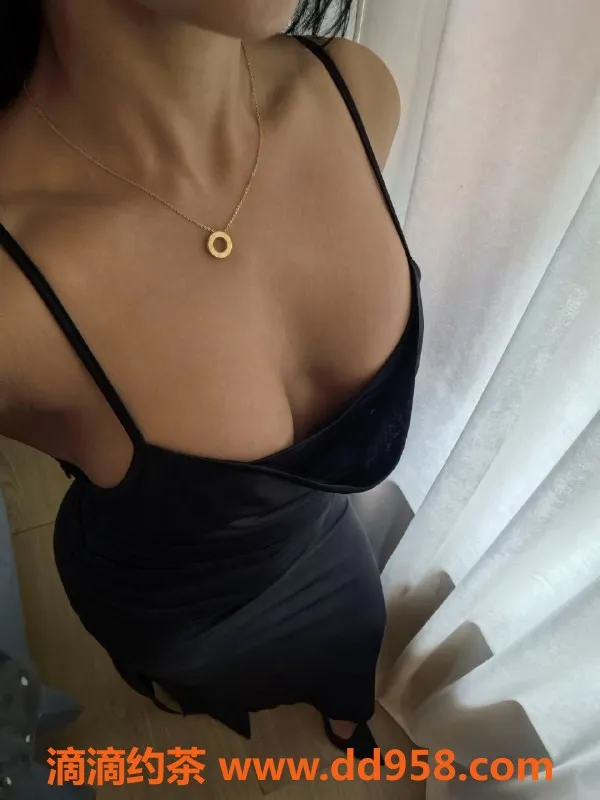 深圳楼凤-宝安卡西，155cm98斤，700元起服务