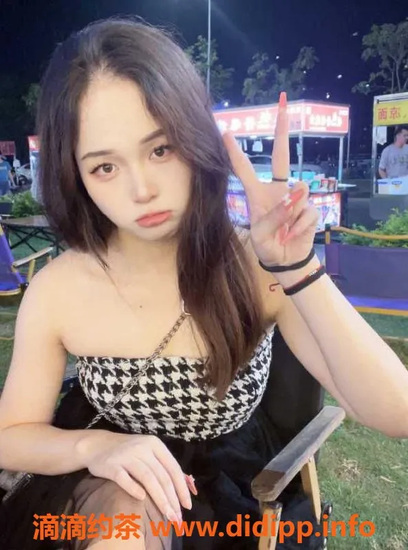 广州楼凤-广州黄埔零零后艾熙，20岁身高160，服务超棒！