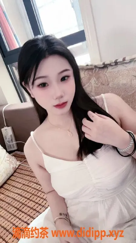 深圳楼凤-龙华嫩妹希柔，700P 69互舔服务