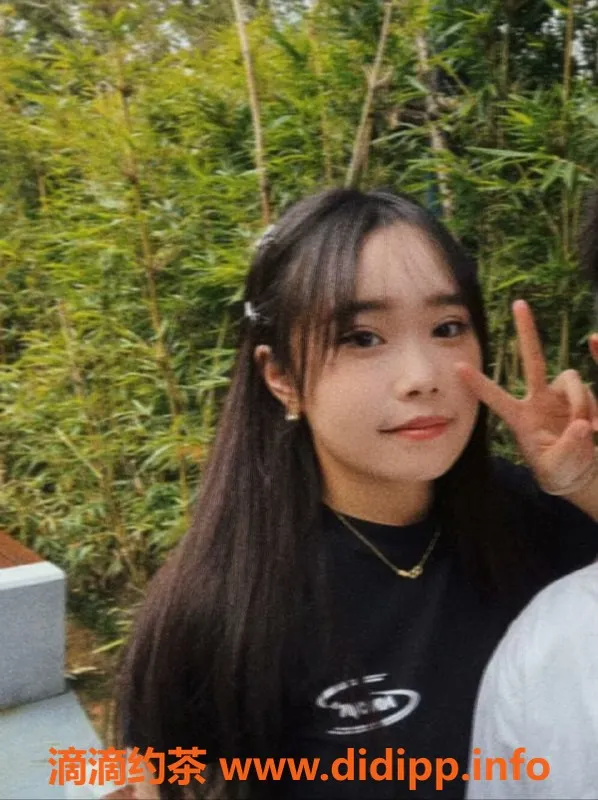 武汉楼凤-光谷苒苒，身材火辣，超值服务