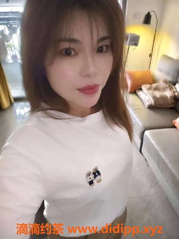 广州楼凤-佛山小七，嫩妹调情，400元服务