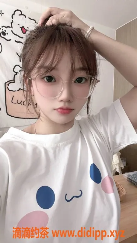 广州楼凤-广州嫩妹饭饭，1200p超值体验