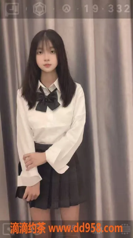 深圳楼凤-宝安小嫩妹，800元69互舔服务