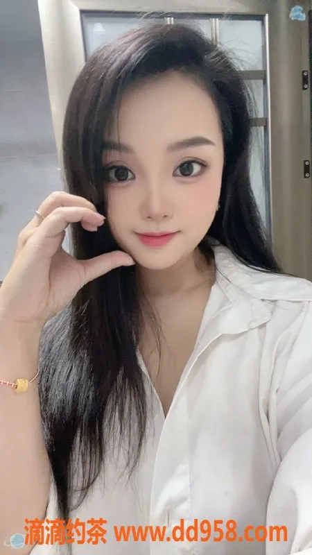 深圳楼凤-深圳龙华蓝颜老师，698p起，熟女与制服结合