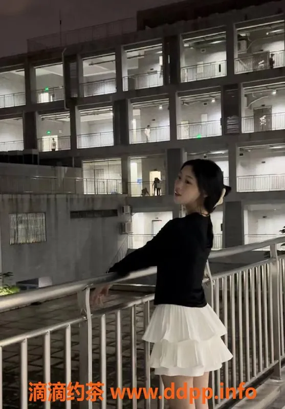 深圳楼凤-福田嫩妹O泡，19岁，170cm，48kg，超值1088P