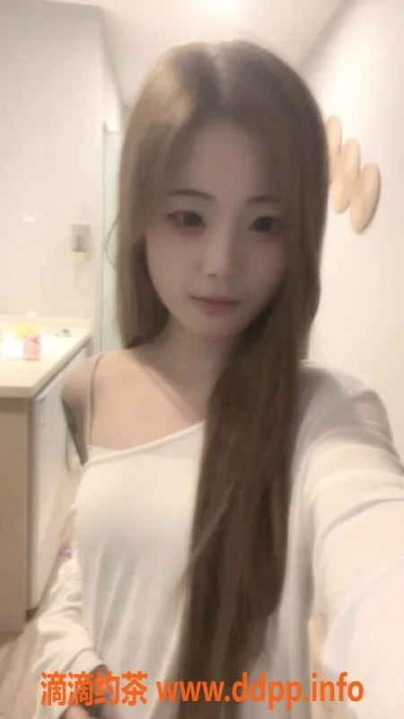 成都楼凤资源信息,成都娇小妹芒果，颜值高，服务超值