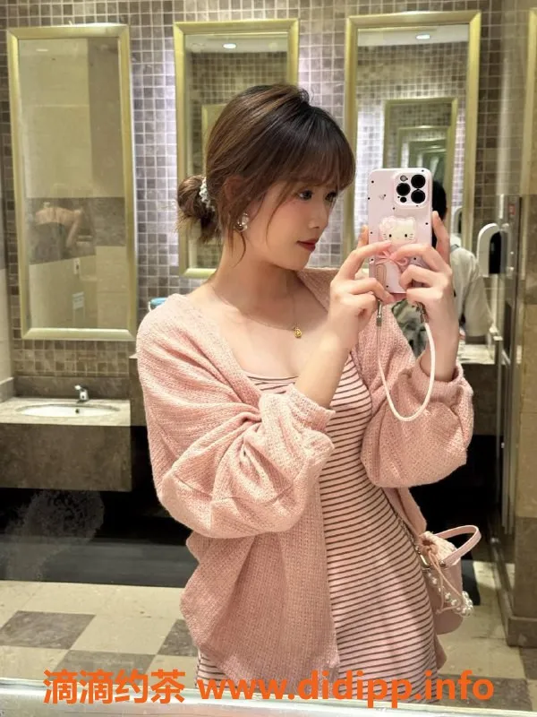 深圳楼凤资源信息,南山嫩妹泡沫，1300元享受舌吻和制服服务