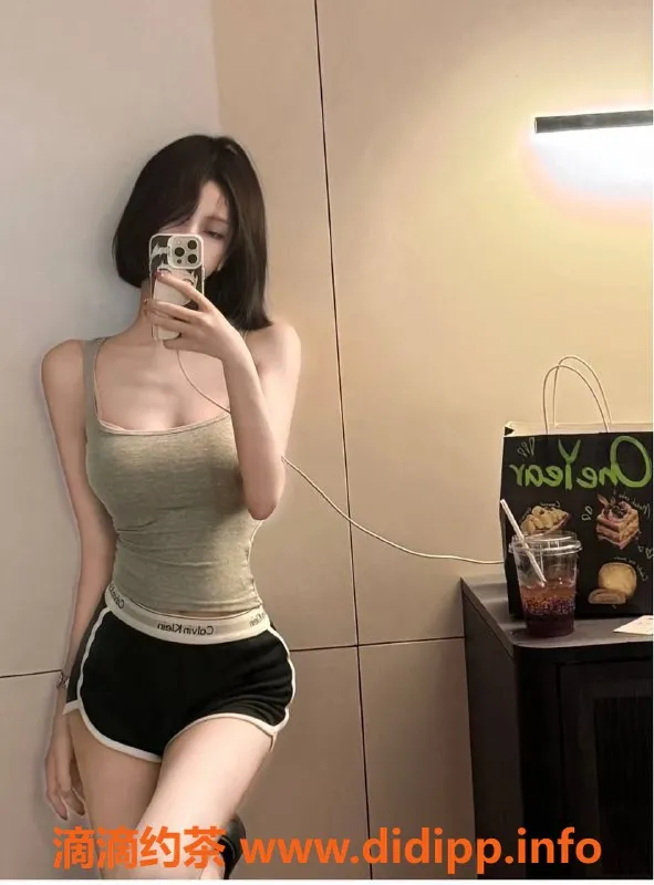 深圳楼凤-龙岗腿腿，1200元/次，多种服务等你来体验！