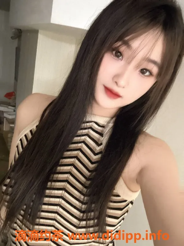 深圳楼凤-深圳宝安嫩妹小粤粤，1000元起服务！