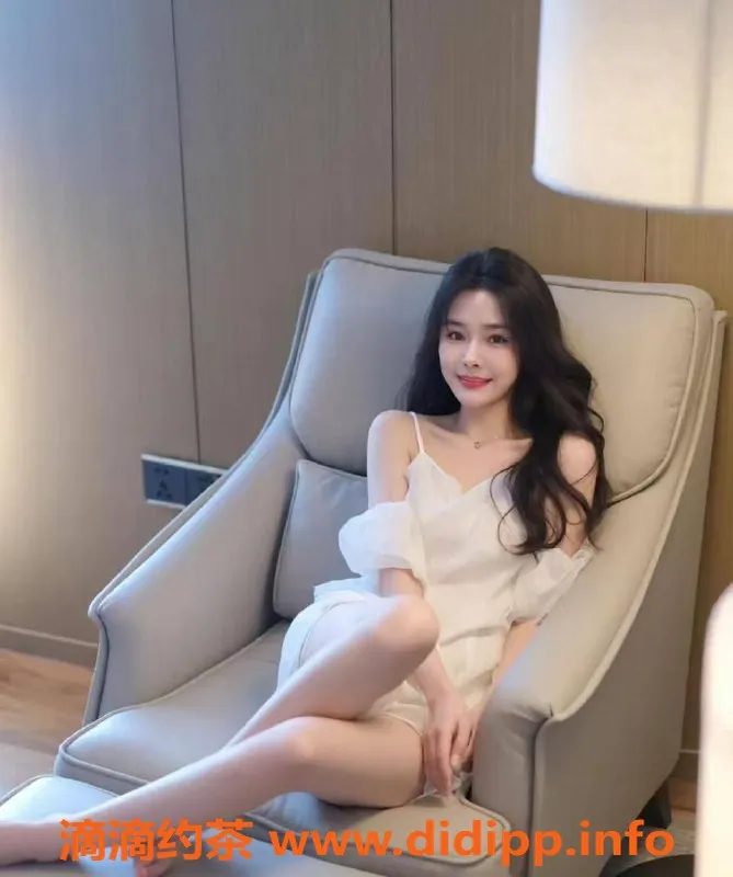 深圳楼凤-福田月月，性感制服女神，舌吻六九服务