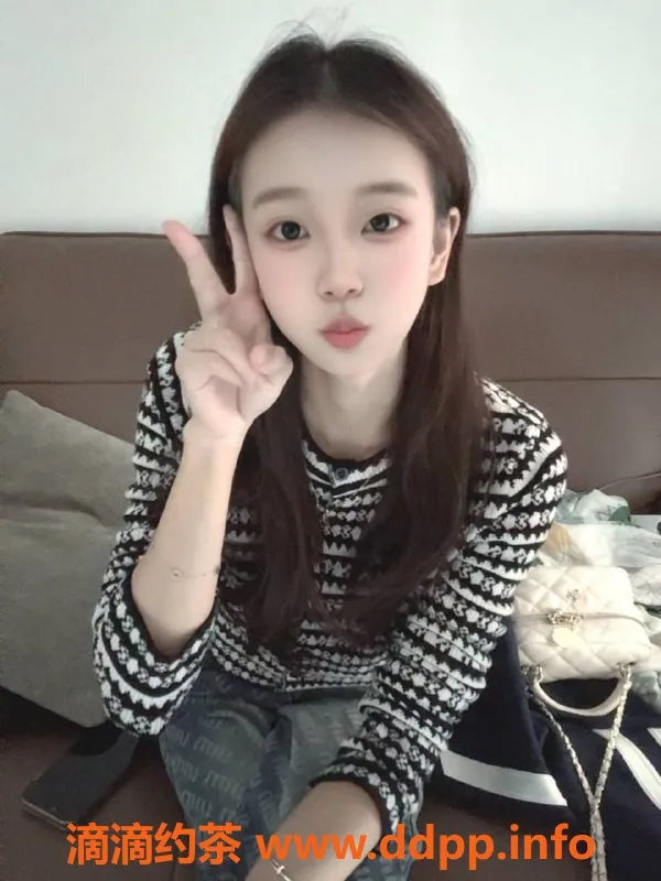 深圳楼凤-宝安萍儿，1000P体验，丝袜与六九服务