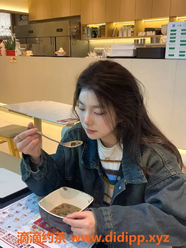 深圳楼凤-南山小小，2000元超值服务体验