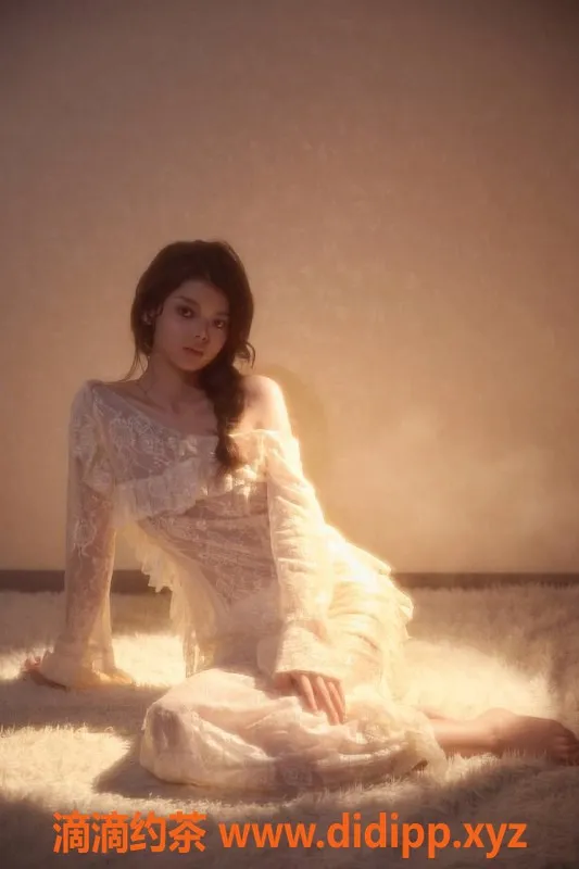 深圳楼凤-深圳南山金晶，情趣制服服务，消费1000p起