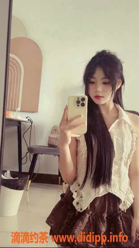 广州楼凤-广州天河王依诺，700元见面服务，1300元双人体验