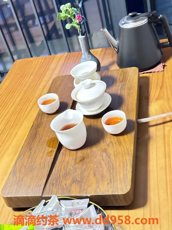 广州spa会所-广州海珠95会所优质服务，口爆、69互舔等你体验