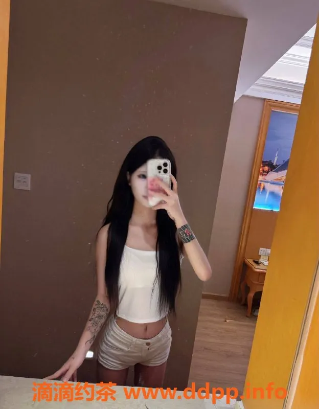 深圳楼凤资源信息,深圳坂田嫩妹嘉宝，800起提供舌吻陪浴服务