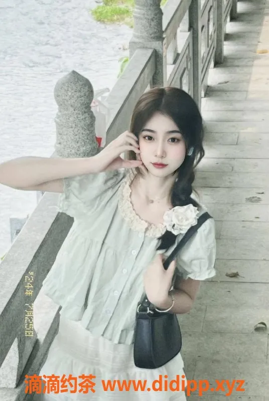 深圳楼凤资源信息,福田嫩妹萧薰儿，19岁162b，85斤只需1188元！