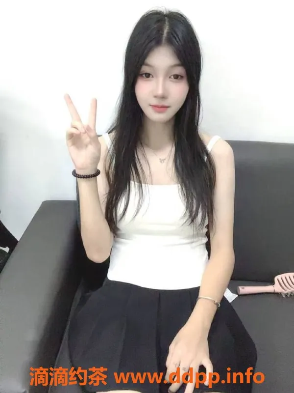 深圳楼凤-龙华苹果，688元丝袜六九服务推荐