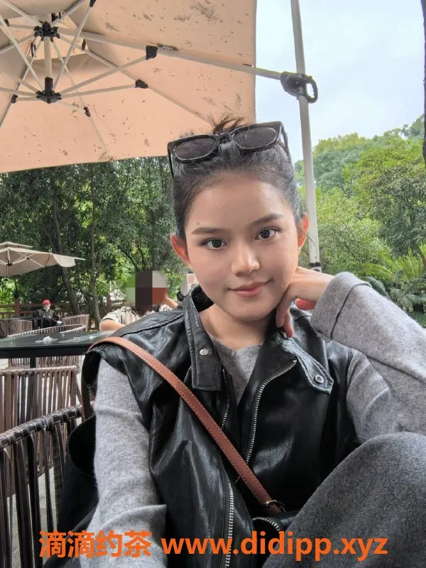 广州楼凤-广州海珠小七，600元嫩妹等你来约！