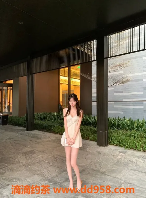 深圳楼凤-深圳南山昕儿，诱惑丝袜陪浴女神